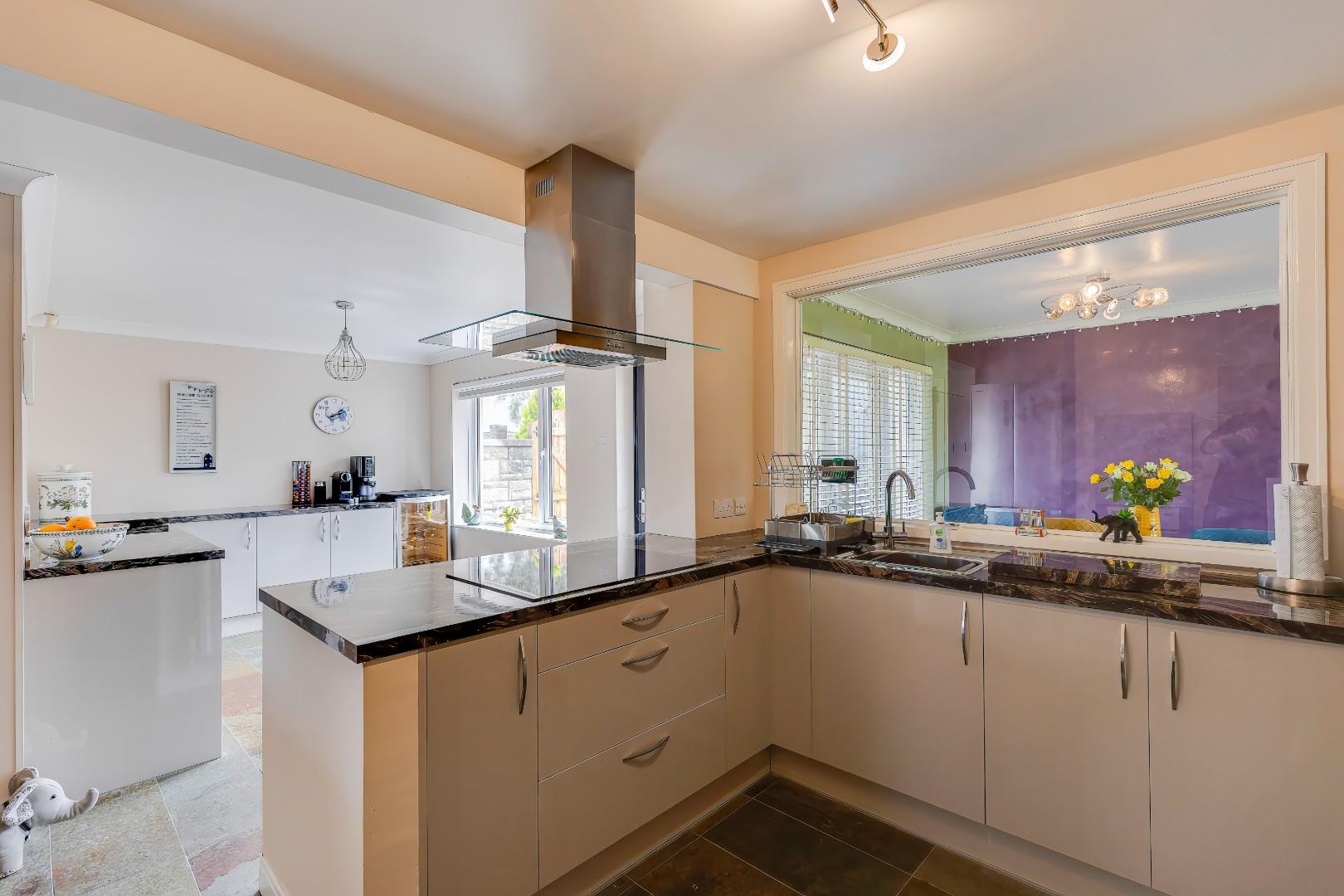 86a Port Road East, Barry, CF62 9PU